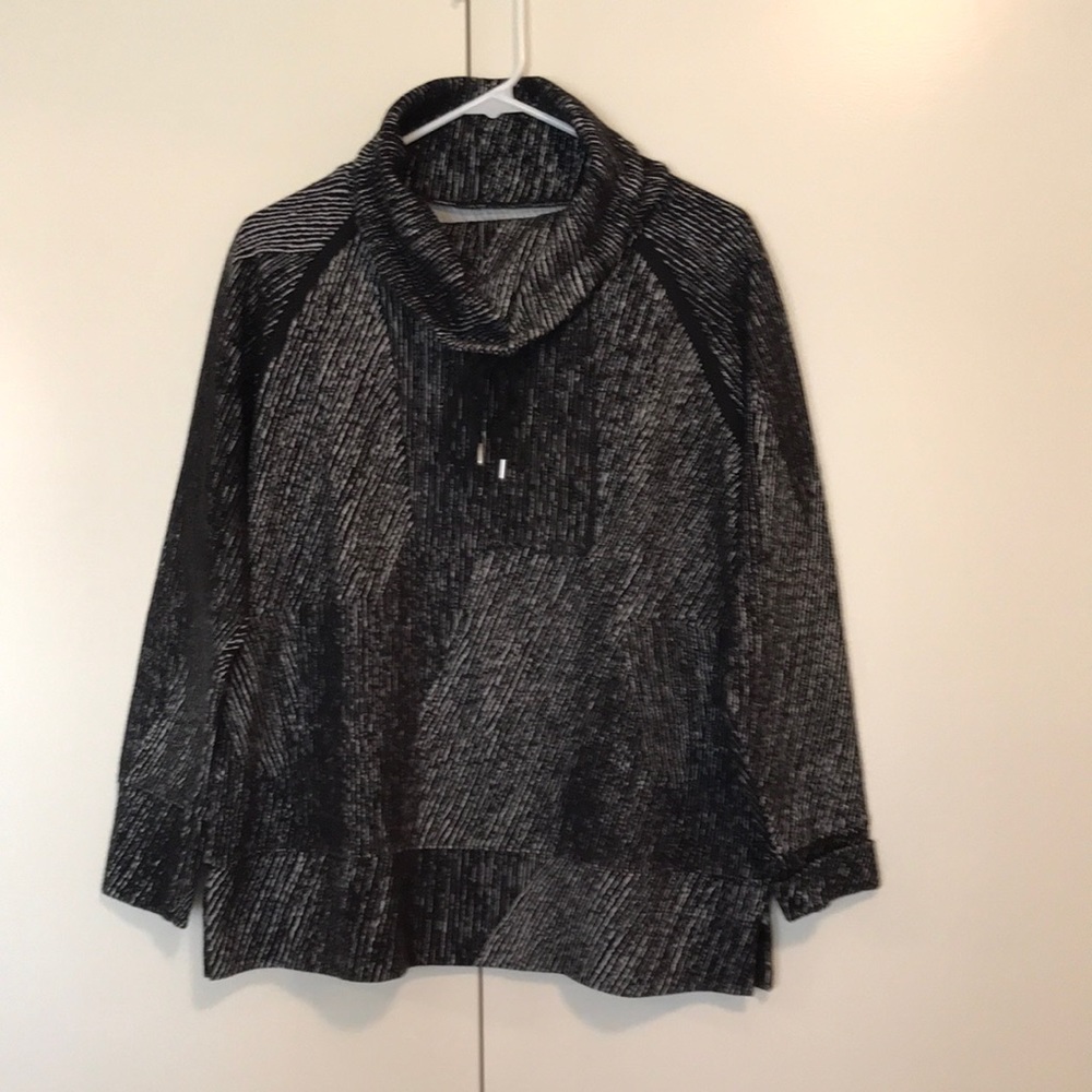 Sweatshirt with Cowl neck
